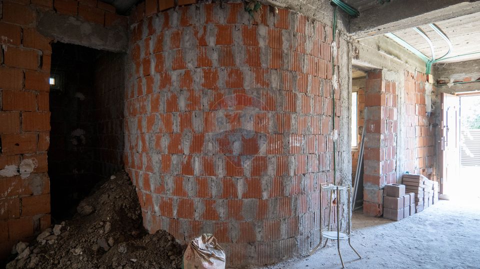 5 room House / Villa for sale, Central area