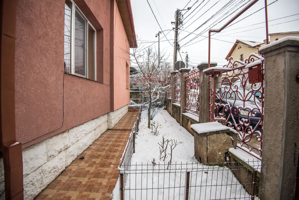 EXCLUSIVITATE! Vanzare casă cu 5 camere în cartierul Gheorgheni