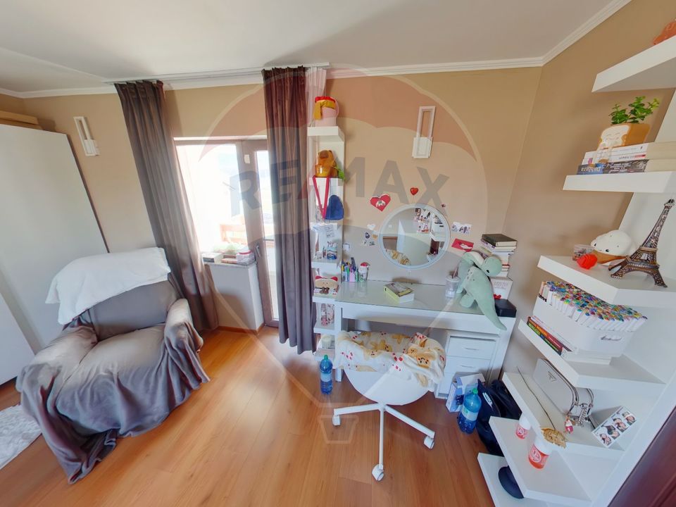 5 room House / Villa for sale