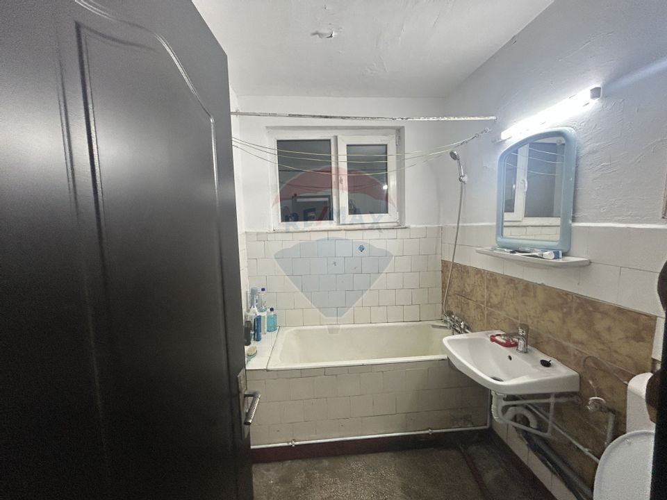 Apartament cu 2 camere dubla orientare, de vânzare în zona Centrala