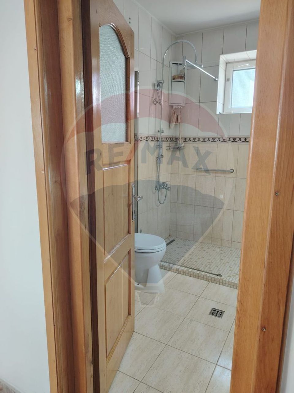 8 room House / Villa for sale, Central area