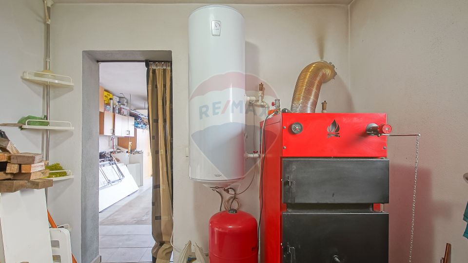 Comision zero, casa individuala + cabana A frame in Bod, la intrare