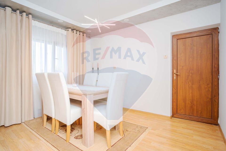 Casă / Vilă cu 5 camere de vânzare în zona Central