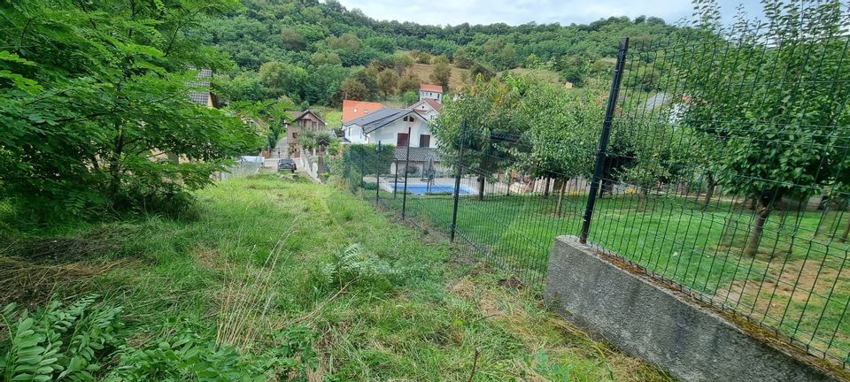 Teren de vânzare – 584 mp, Angarul de Jos, la liziera pădurii