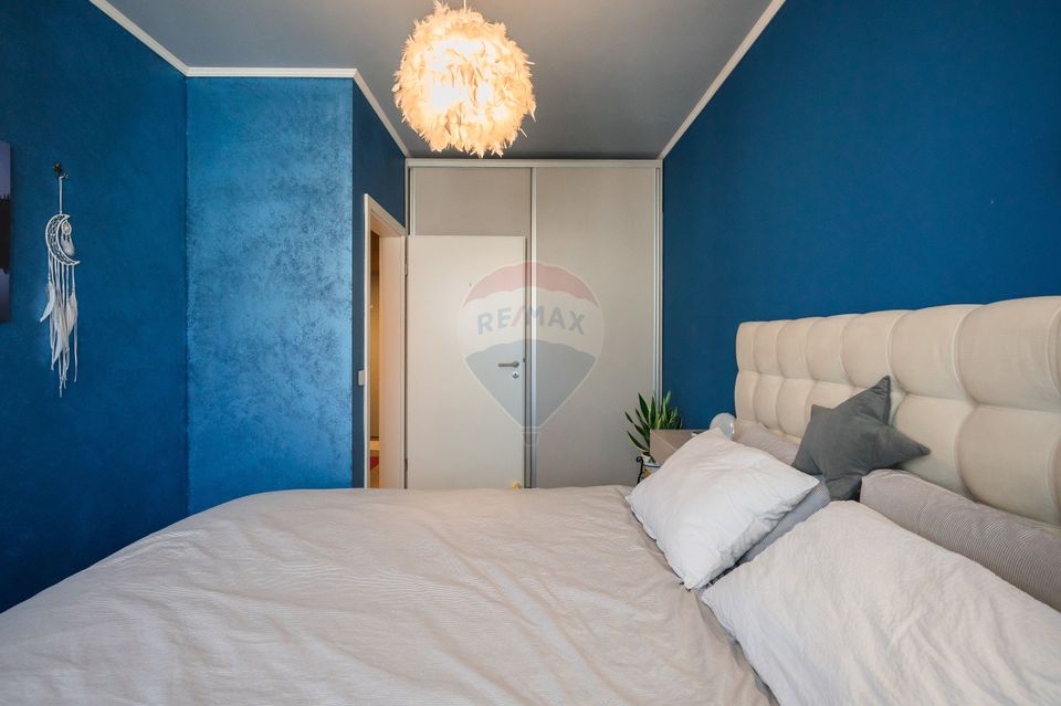 Apartament 3 camere tip duplex cu parcare si boxa la Maurer Residence