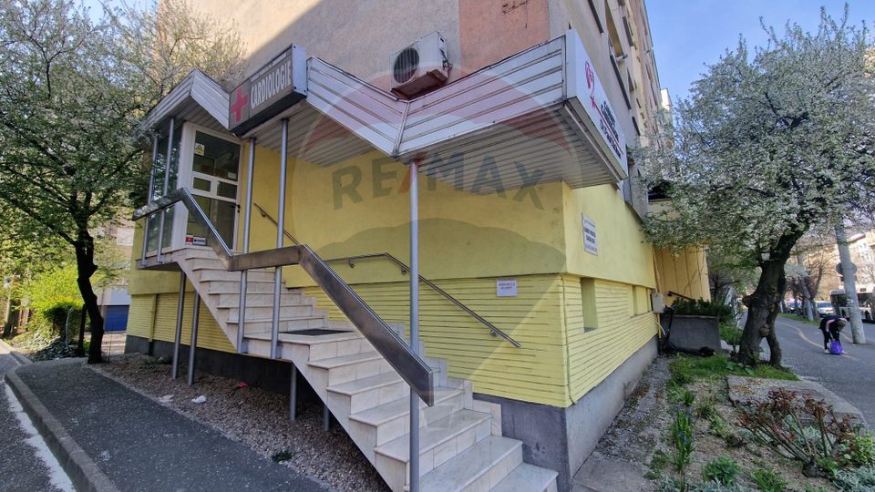 22sq.m Commercial Space for rent, Republicii area
