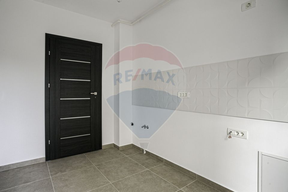 Apartament 3 camere + terasa de 75.28 m² Adora Park