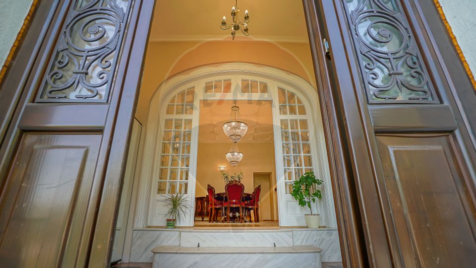 Conac boieresc, stil neoromanesc