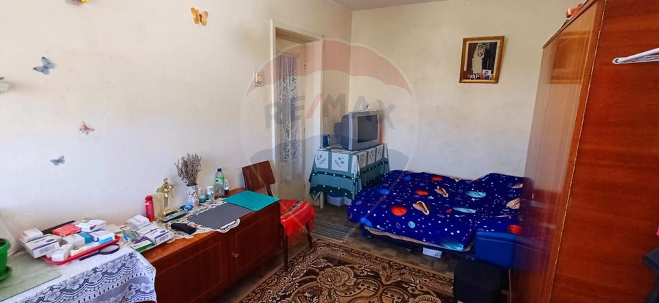 Apartament, 2 camere  decomandate de vânzare  in zona 9 Mai