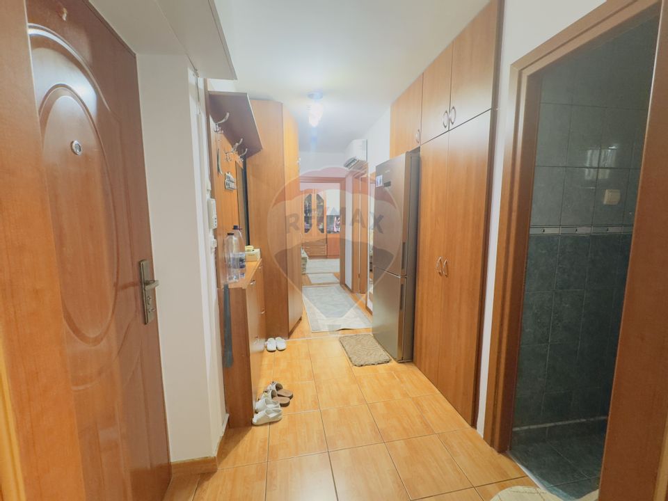 3 room Apartment for rent, Cantemir area