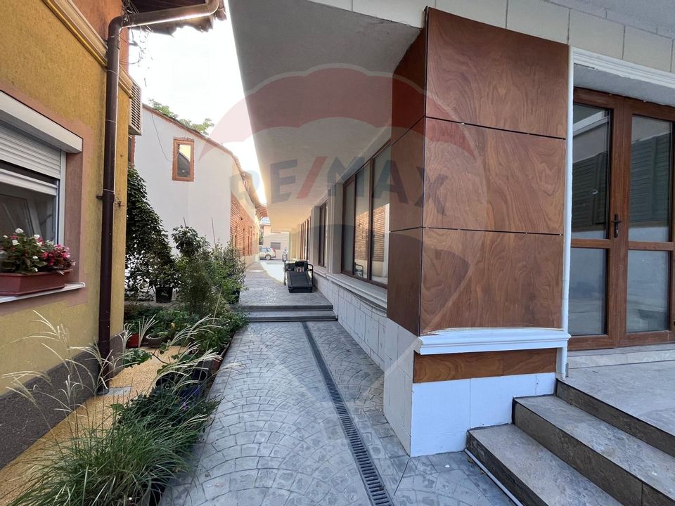 Spațiu comercial de inchiriat - 230 mp cu terasa - zona Aviatorilor