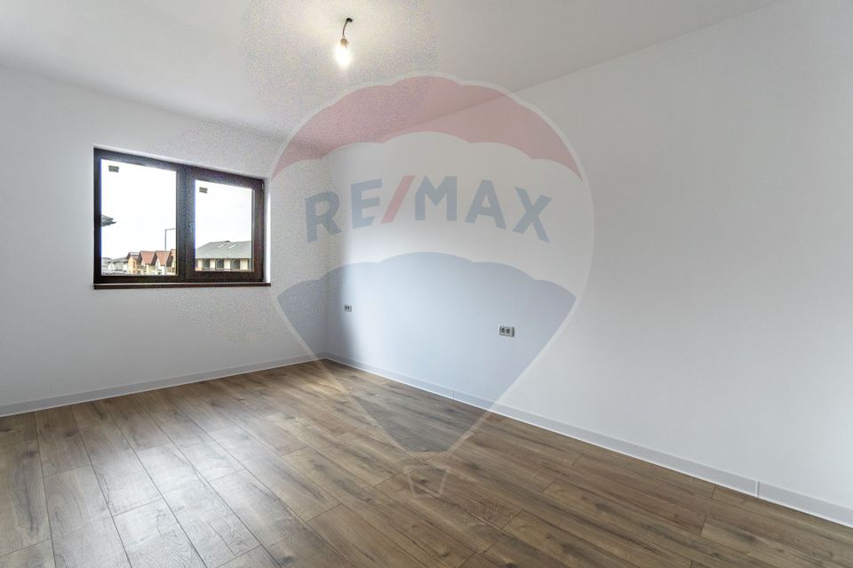 4 room House / Villa for sale