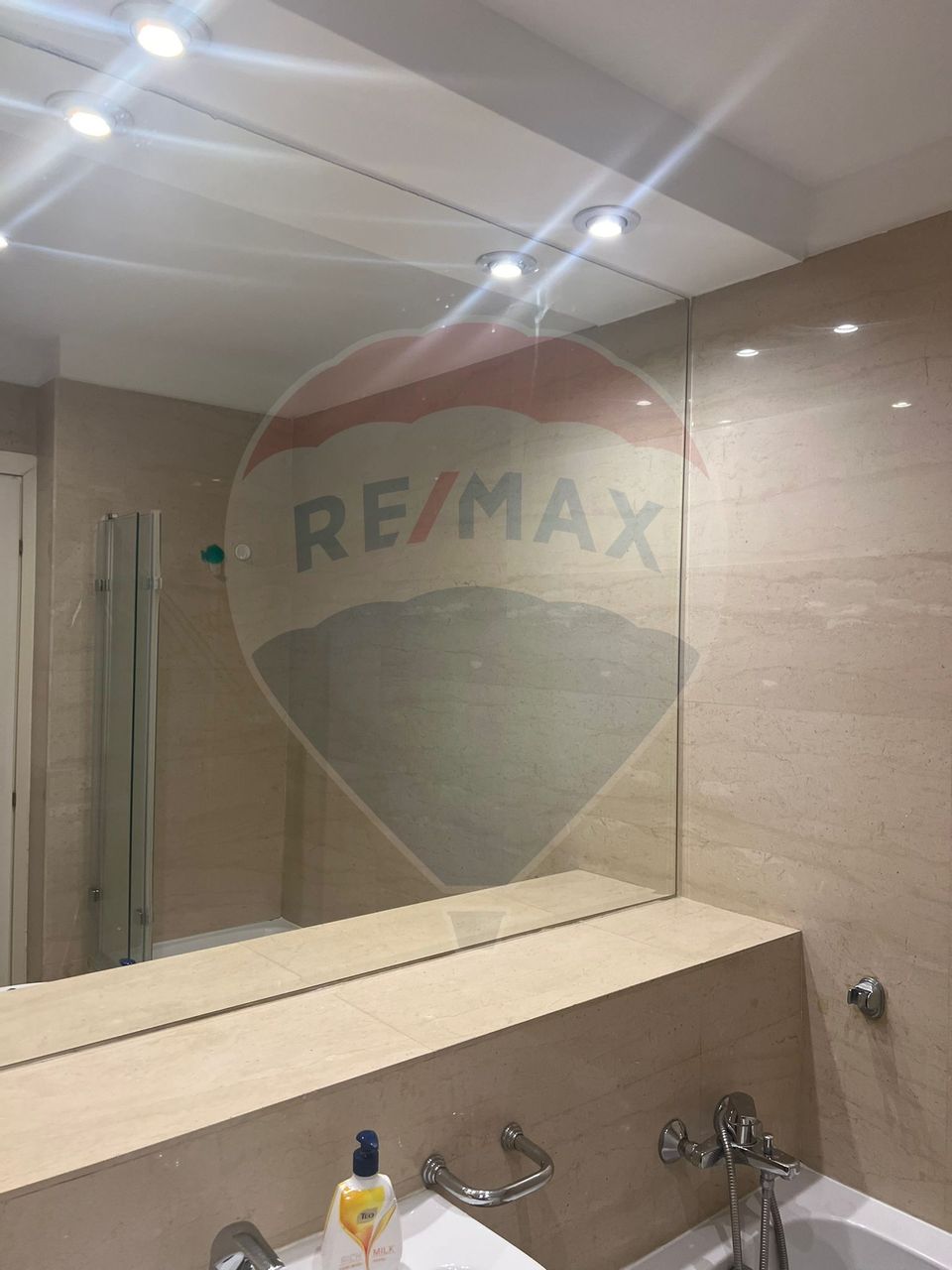 INCHIRIERE Apartament cu 2 camere in zona Nordului