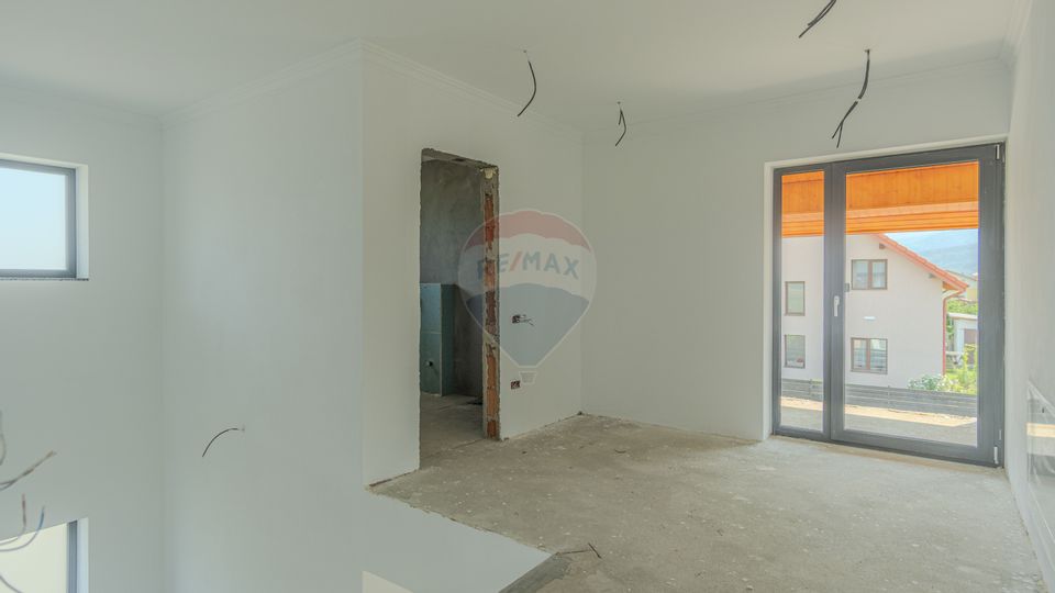 Casa moderna, la cheie, in Cristian – Str. Carpati