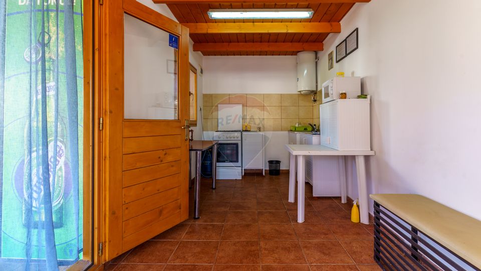 Pensiune cu 16 camere de vânzare, potential investitie,COMISION 0