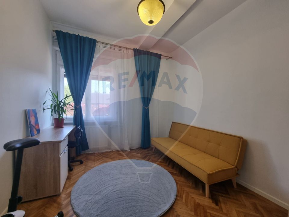 Apartament cu 6 camere de închiriat în zona Tomis Mall