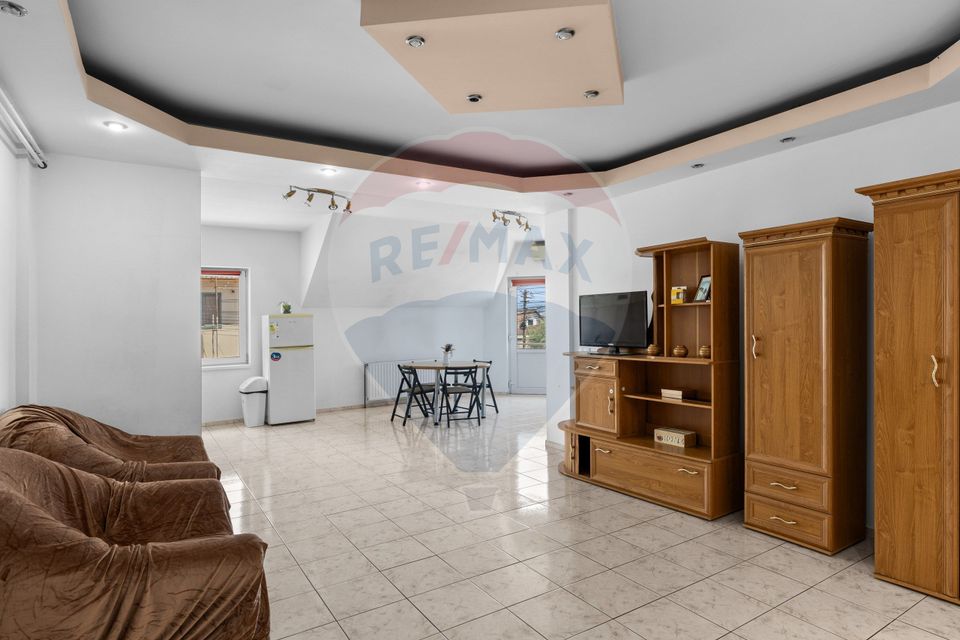 Apartament cu 3 camere de închiriat 125 mp - zona Grădiște