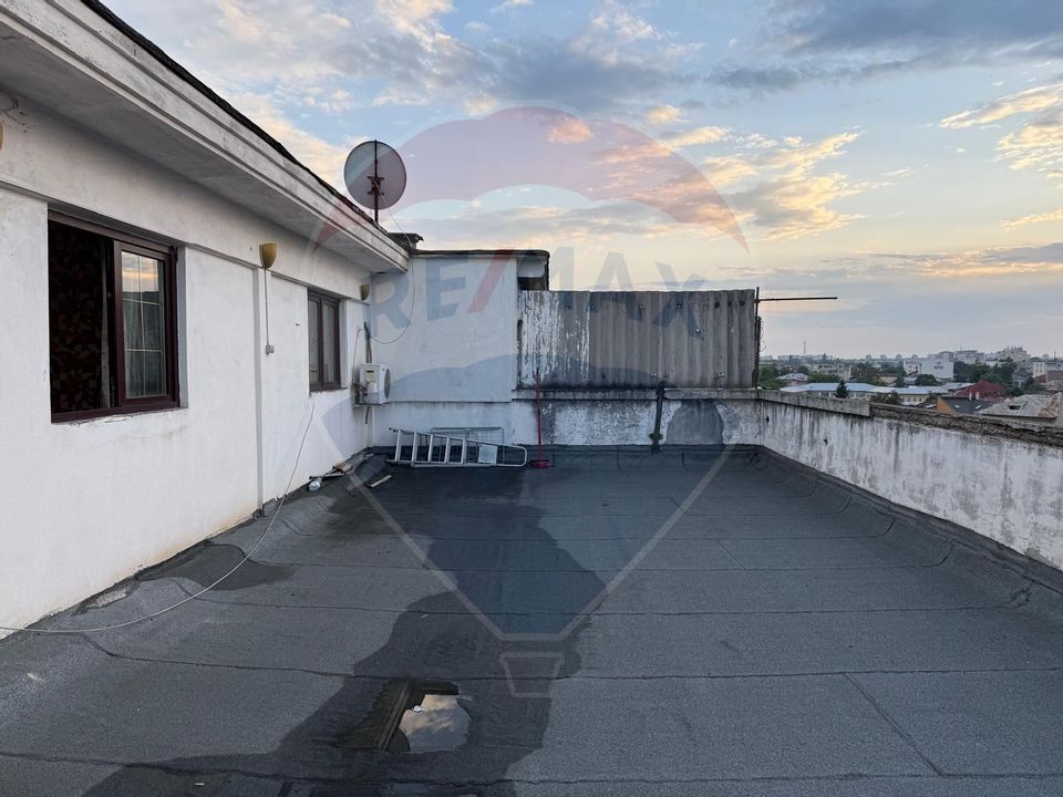 VANZARE Garsoniera cu terasa de 50mp in zona Ultracentrala Ploiesti