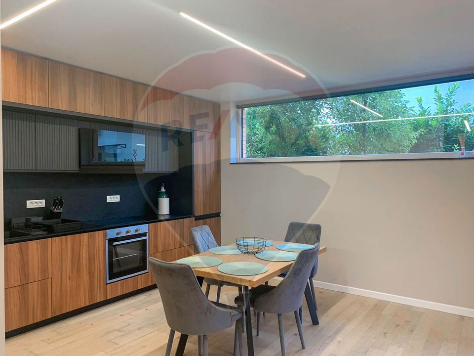 Casă ultramodernă cu 4 dormitoare, de închiriat, cartierul Tineretului