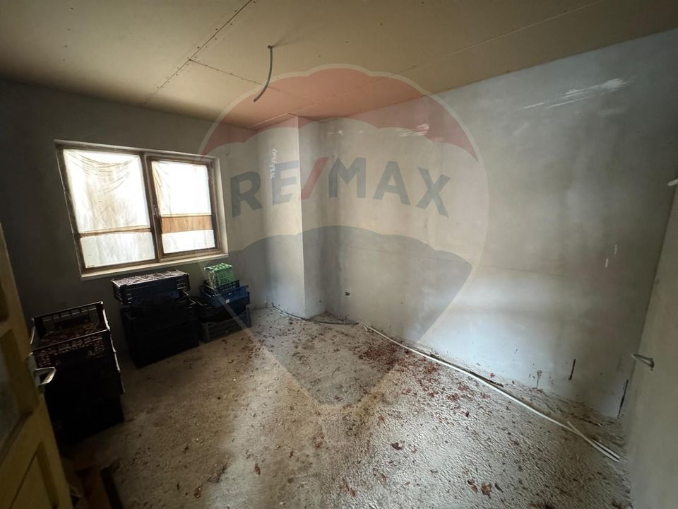 6 room House / Villa for sale, Darmanesti area