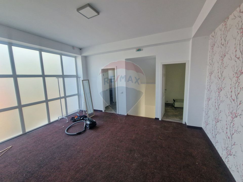 552sq.m Commercial Space for sale, Darmanesti area