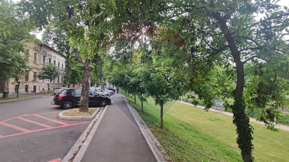 Spațiu birouri flexibil 130 mp de inchiriat zona Podul Intelectualilor