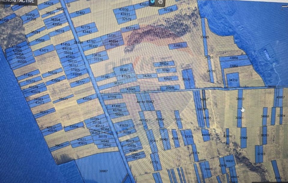 Teren extravila de vanzare in Marginea