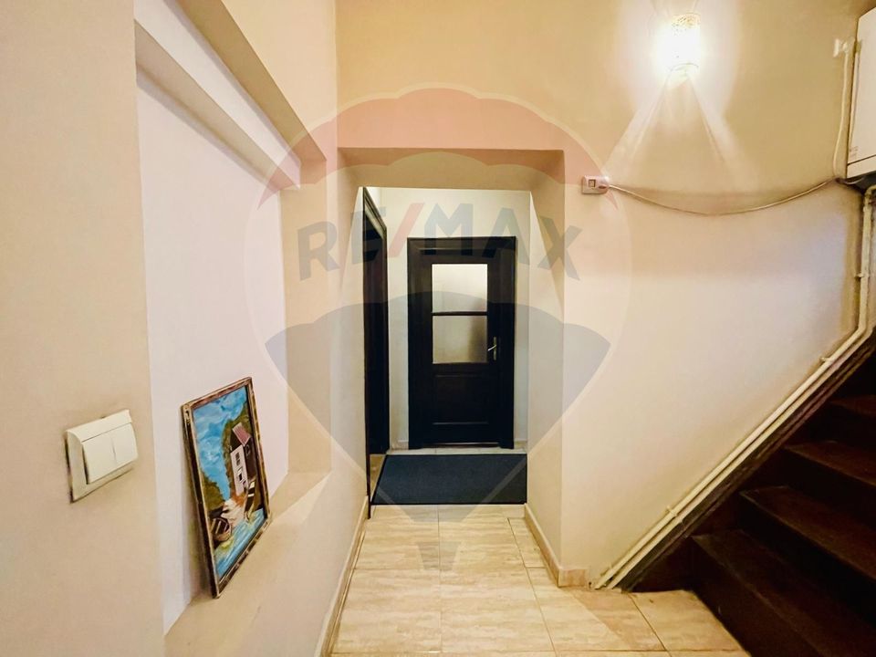 75sq.m Office Space for rent, Central area