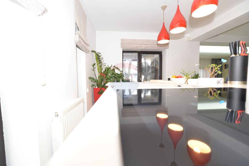 Casa Vila cu 4 camere de vanzare in  Cernica langa padure