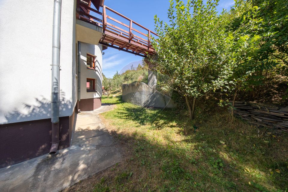 Vilă Moieciu, 375 mp util + teren 2.992 mp, View - Comision 0