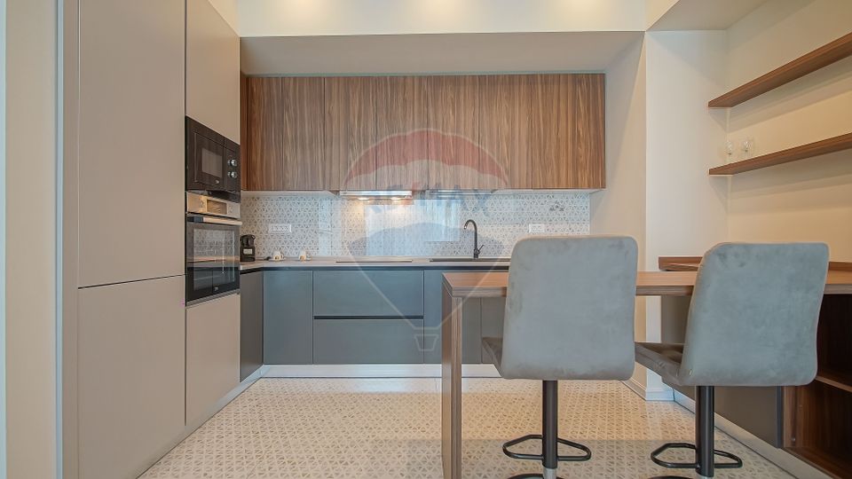 2 Camere Premium ONE66 | Vedere Tâmpa | Comision 0%