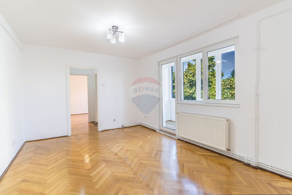 Apartament cu 2 camere de vânzare, str. Brâncuși, 56 mp, boxă