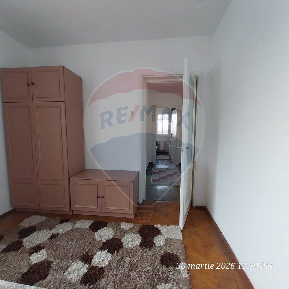 Giulesti - Vanzare apartament 3 camere - Spațios, luminos, balcon mare