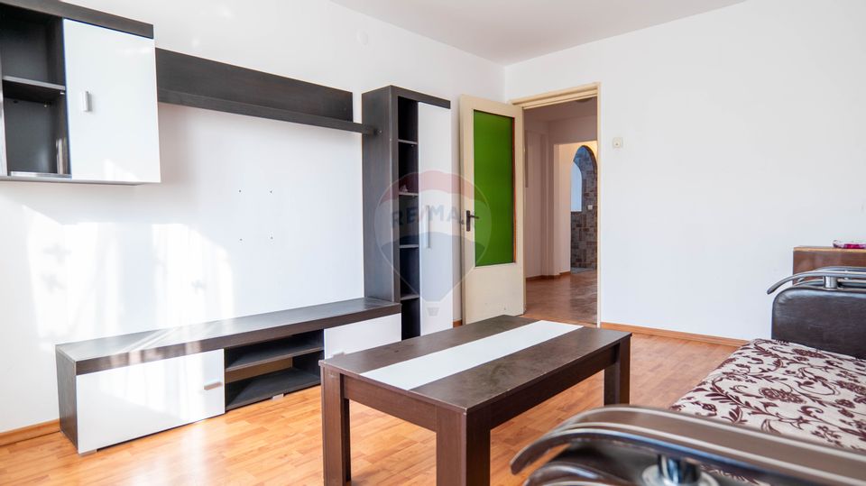 Vanzare apartament 4 camere, zona Pasajul Doamna Ghica