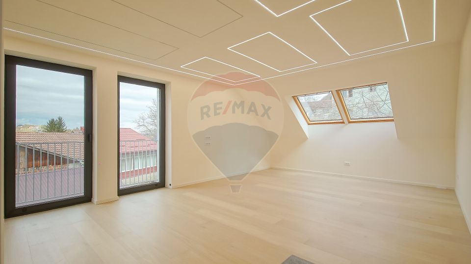 Armonie între tradiție și modernitate – Vilă contemporană în Brasov