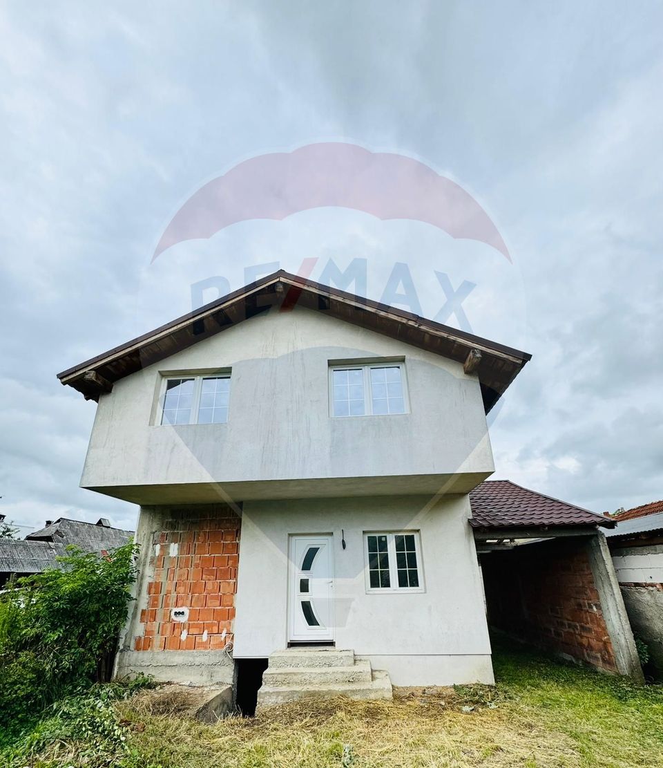 6 room House / Villa for sale