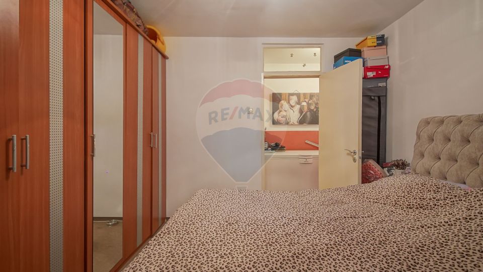 !! VANDUT !!  Apartament cu 3 camere în cartierul Răcădău
