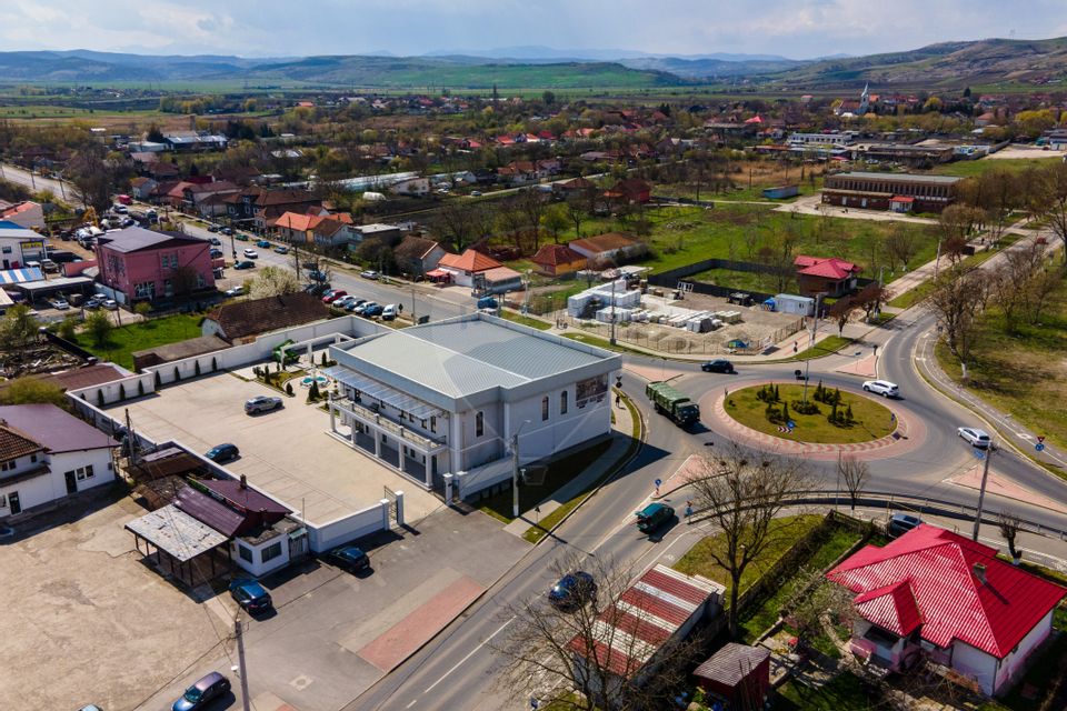 1,100sq.m Proprietate specială for sale, Vest area