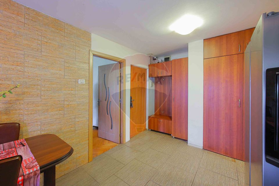 De vânzare, Apartament PB 2 camere, zona Decebal