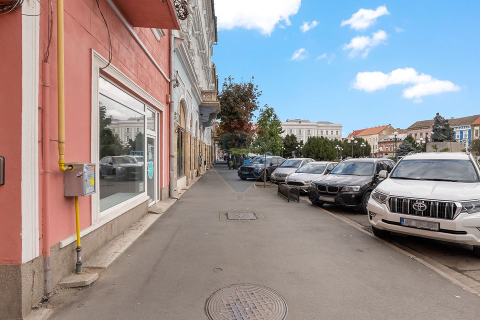 Spațiu comercial de închiriat 57 mp ultracentral Arad