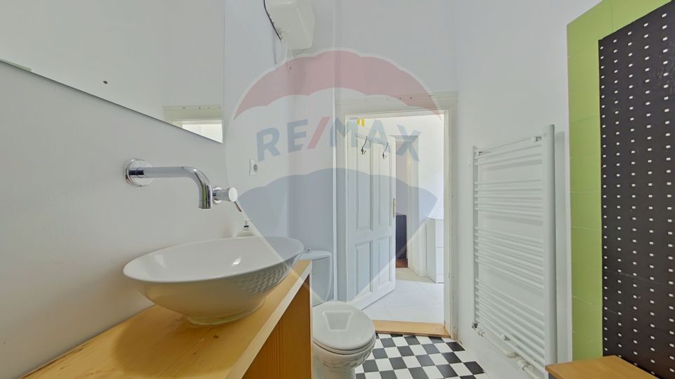 Casă cu 3 camere de închiriat în zona UMF || Comision 0%