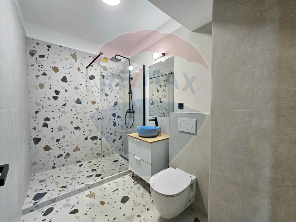 Studio de închiriat în West City Tower - nou, confort si parcare