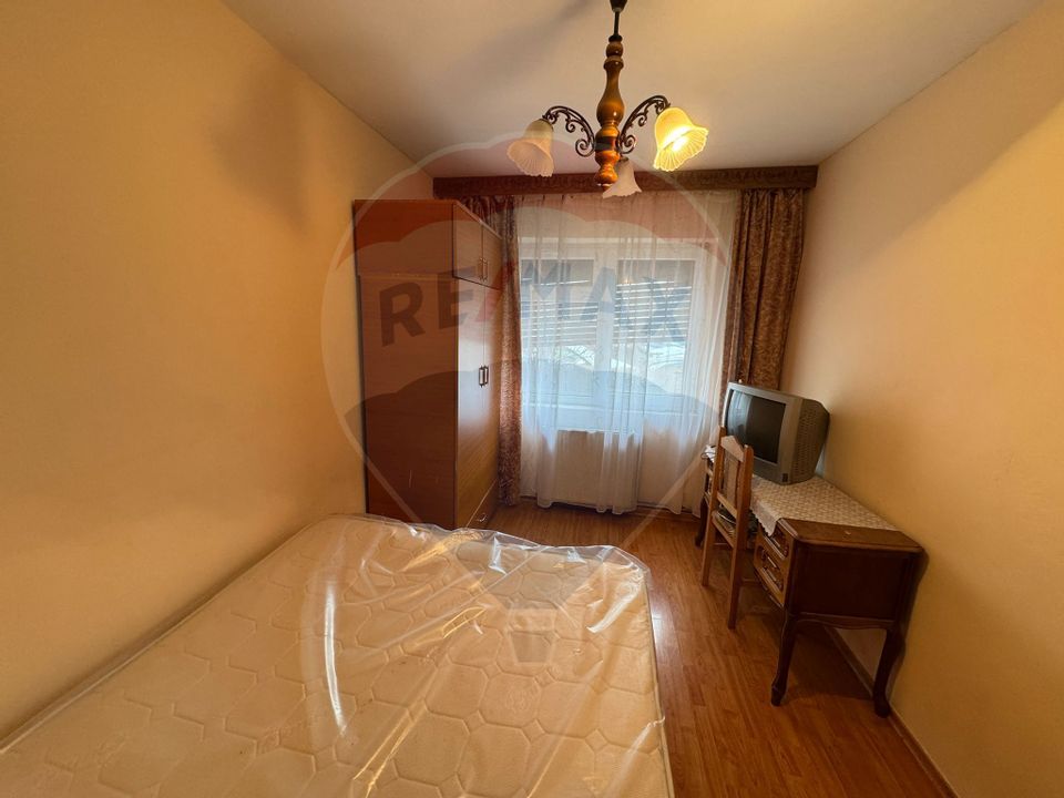 3 room Apartment for rent, Mioritei area