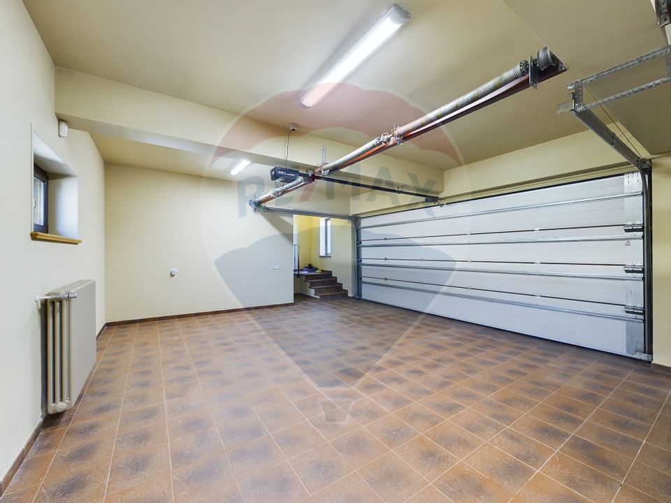 Unique Opportunity: Luxury House with Pool and Premium Finishes
