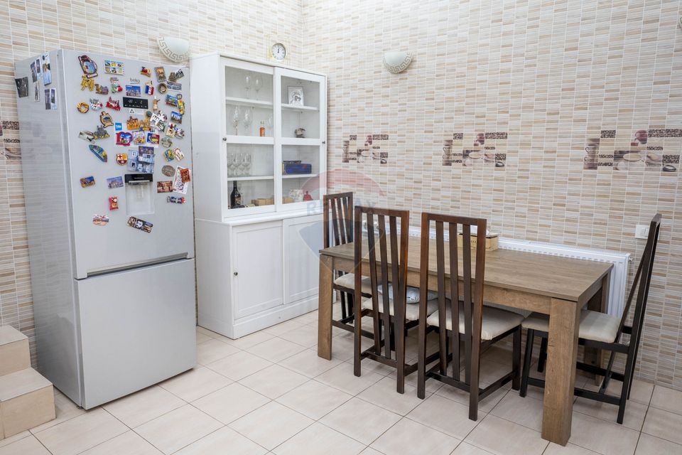 Vila 5 camere complet mobilata, foișor, teren generos