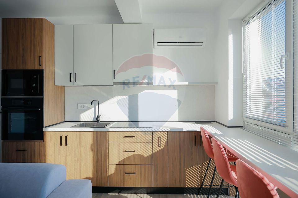 Apartament de închiriat cu 2 camere și parcare, ultracentral, Oradea