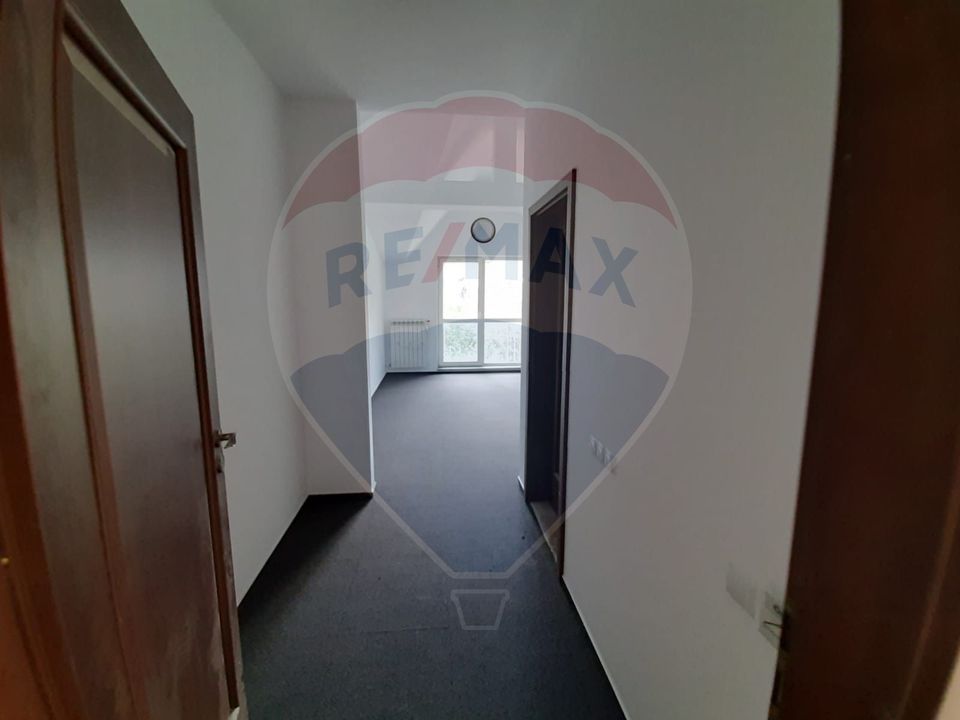 Vila / Pensiune / Camin / Azil seniori, zona superba Moeciu, parcare