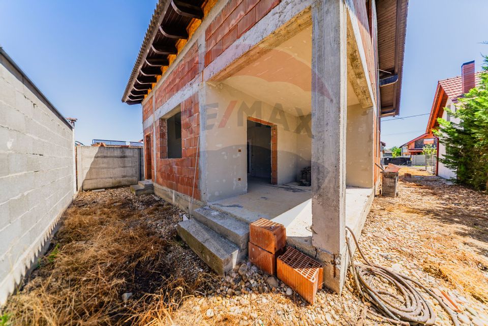 5 room House / Villa for sale