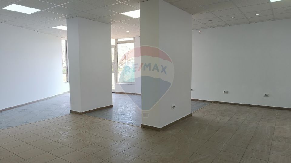 Spațiu comercial de 57 mp de închiriat în zona Siderurgistilor