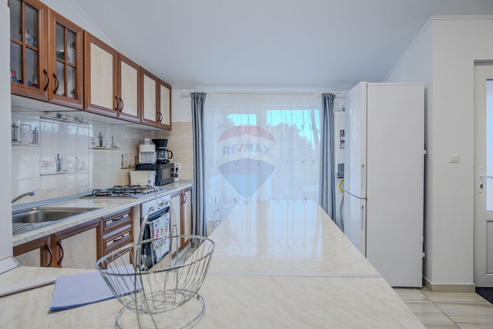 4 room House / Villa for sale